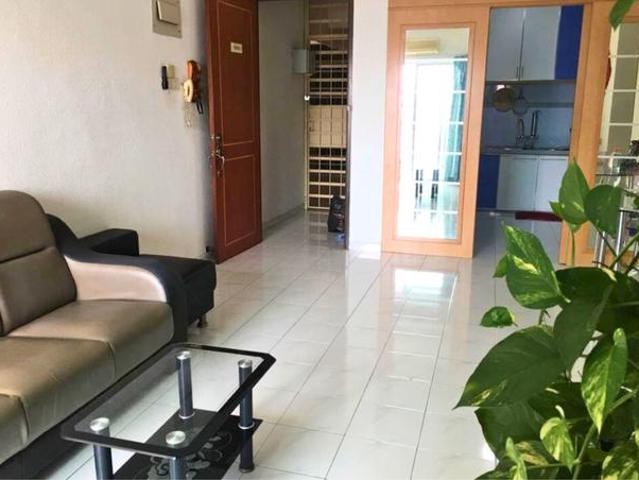 Symphony Park 700sqft Renovated 1 Carpark Jelutong