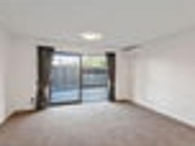 Sydenham, 2 bedrooms, $465 pw