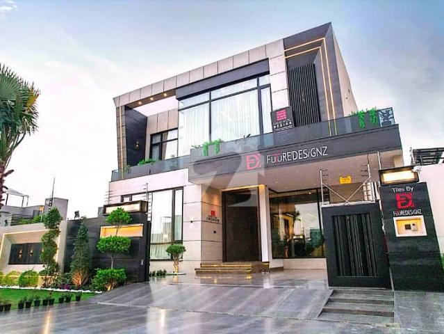 SYED BROTHERS PROUDLY OFFERS: 1 Kanal Elegant And Fully Furnished Modern Bungalow wirh Basement & Pool Is Available In The Best Block Of DHA Lahore