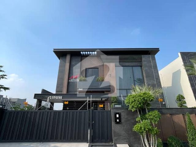SYED BROTHERS PROUDLY OFFERS: 1 Kanal Elegant And Fully Furnished Modern Bungalow Is Available In The Best Block Of DHA Lahore