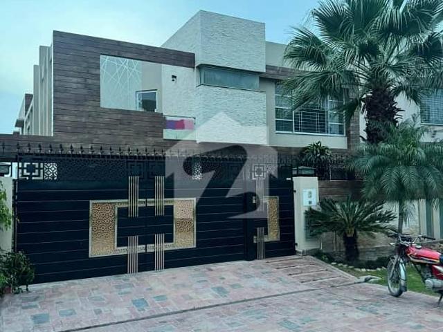 SYED BROTHERS PROUDLY OFFERS: 1 Kanal Elegant And Slightly Used Furnished Bungalow With Lift Installed Is Available In The Best Block Of DHA Lahore | Prime Location