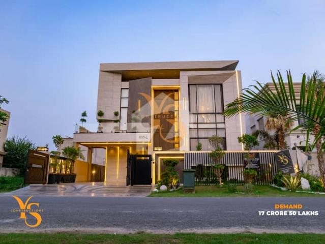 SYED BROTHERS PROUDLY OFFERS: 1 Kanal Elegant Modern Furnished Bungalow Is Available In The Best Block Of DHA Lahore