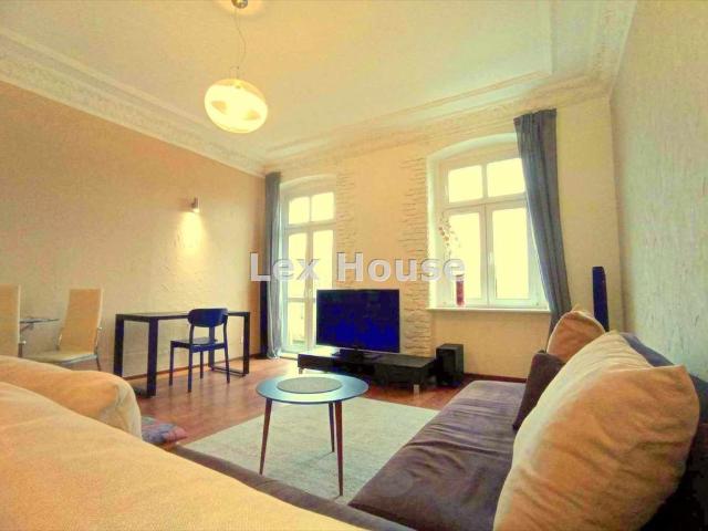 Na sprzedaż przestronne 3 pokojowe mieszkanie 90 m² w centrum Szczecina