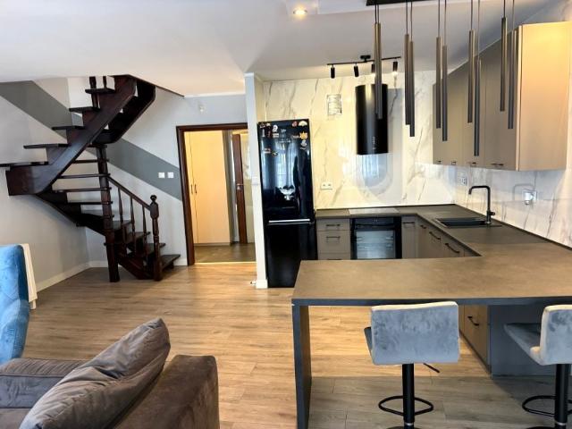 Szkolna 98 m², Jelenia Góra